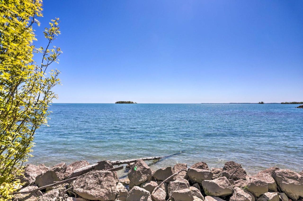 Waterfront Middle Bass Condo With Pool Access! Put-in-Bay Exterior foto